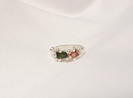 Sea ring with tourmalines