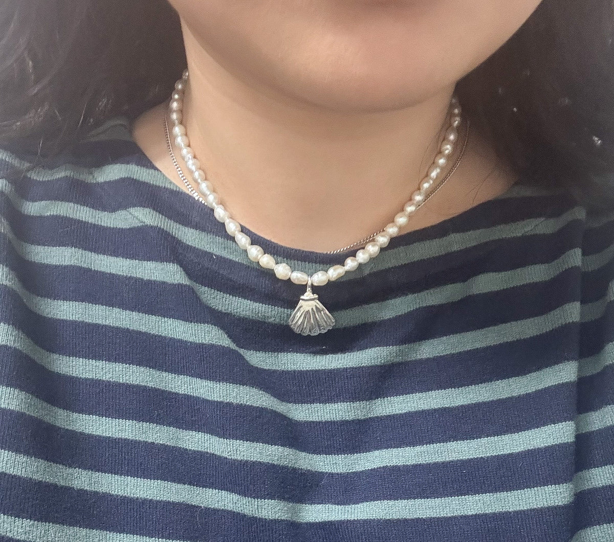Seashell pearl necklace
