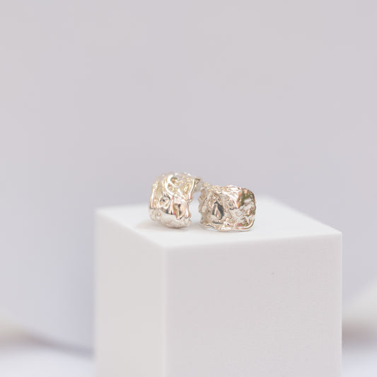 Unfined textured earrings