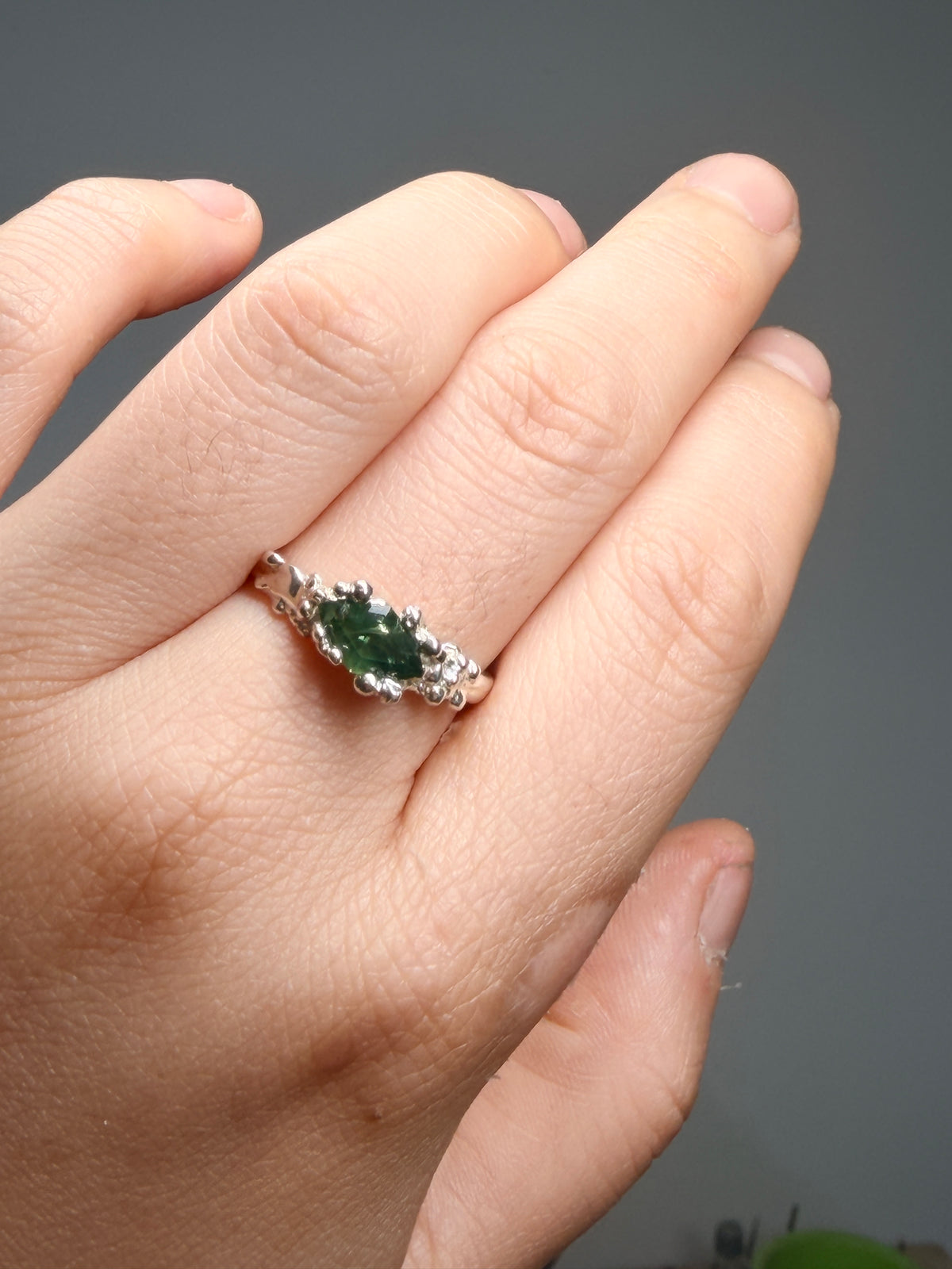 Shell bloom ring