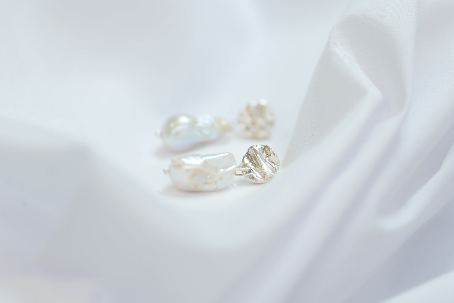 Textured silver with freshwater pearl