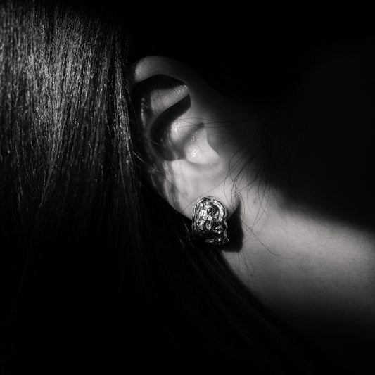 Unfined textured earrings