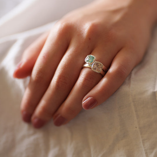 Square ring large version